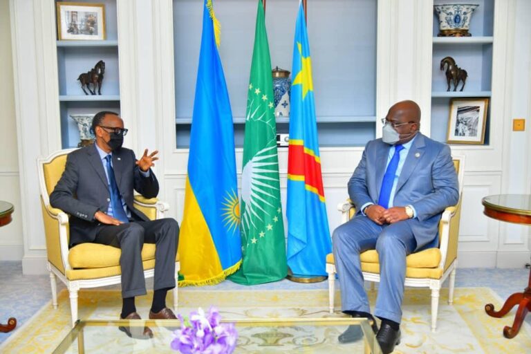 TÊTE-À-TÊTE ENTRE LES PRÉSIDENTS  FELIX ANTOINE TSHISEKEDI ET PAUL KAGAME À PARIS